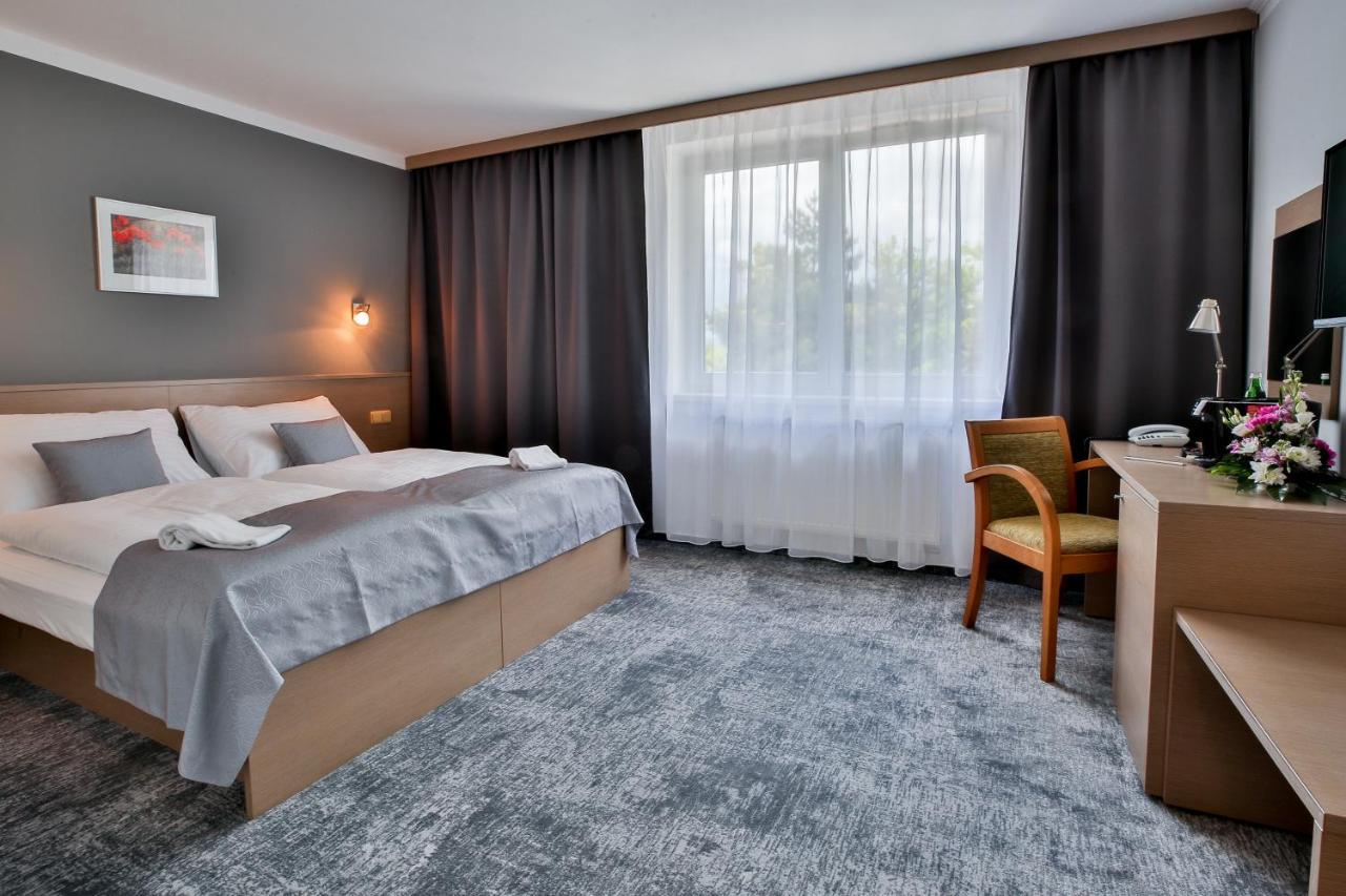 Lh Parkhotel Hluboka Nad Vltavou Congress & Wellness Eksteriør billede