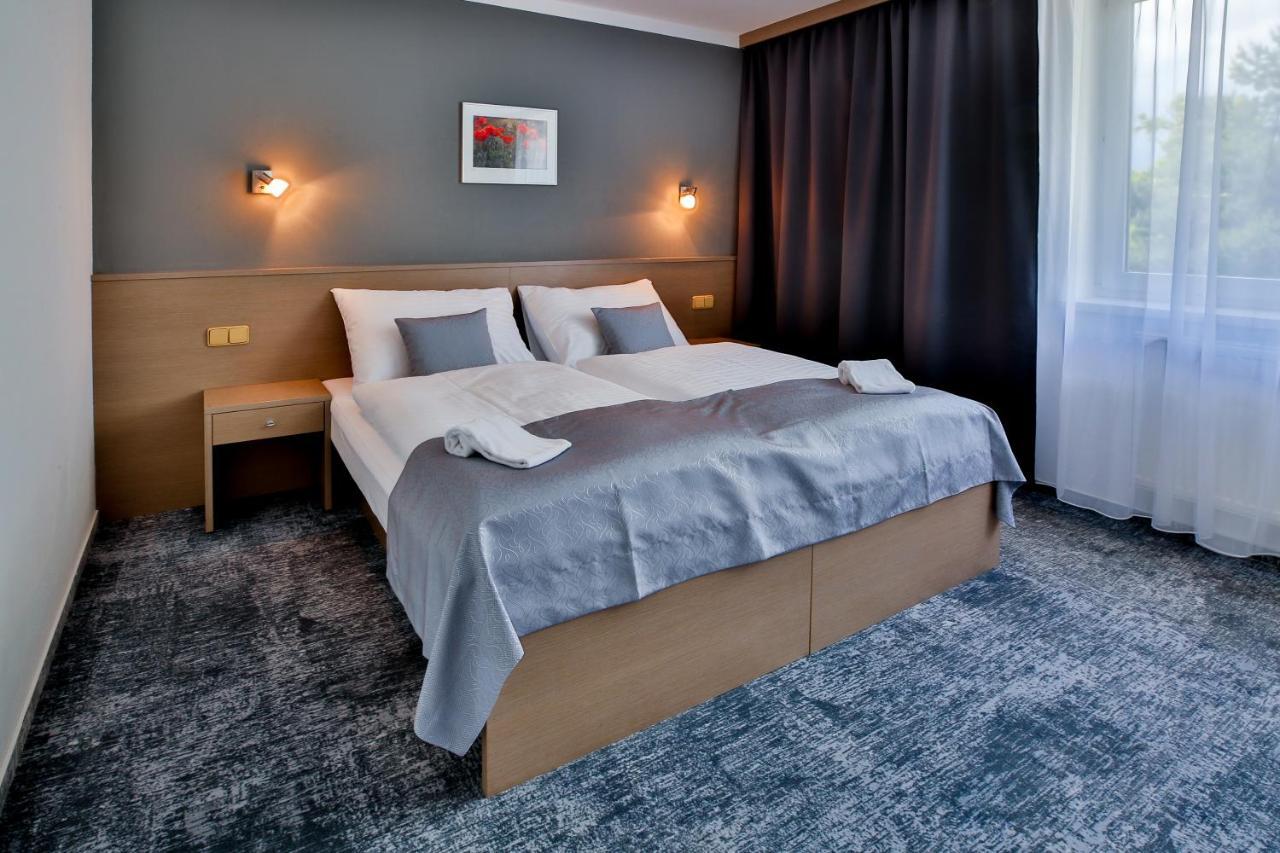 Lh Parkhotel Hluboka Nad Vltavou Congress & Wellness Eksteriør billede
