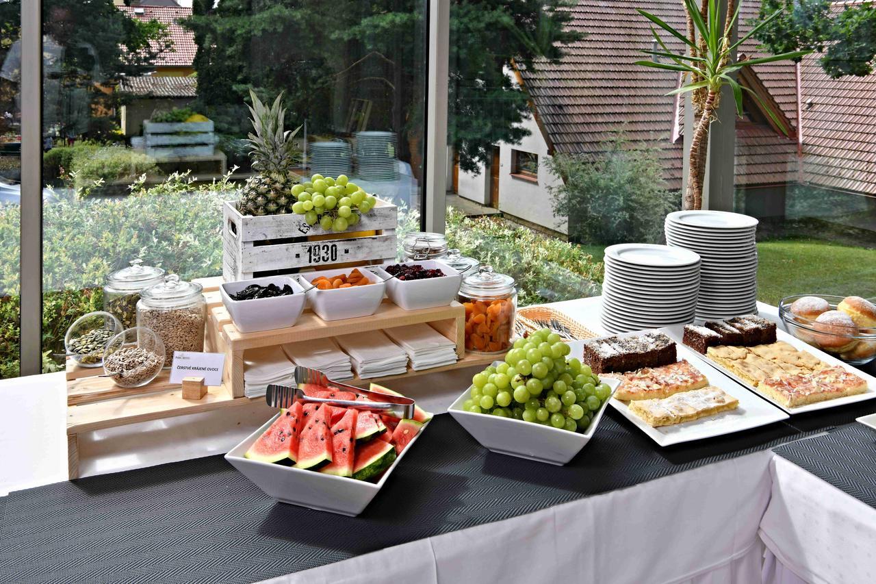 Lh Parkhotel Hluboka Nad Vltavou Congress & Wellness Eksteriør billede
