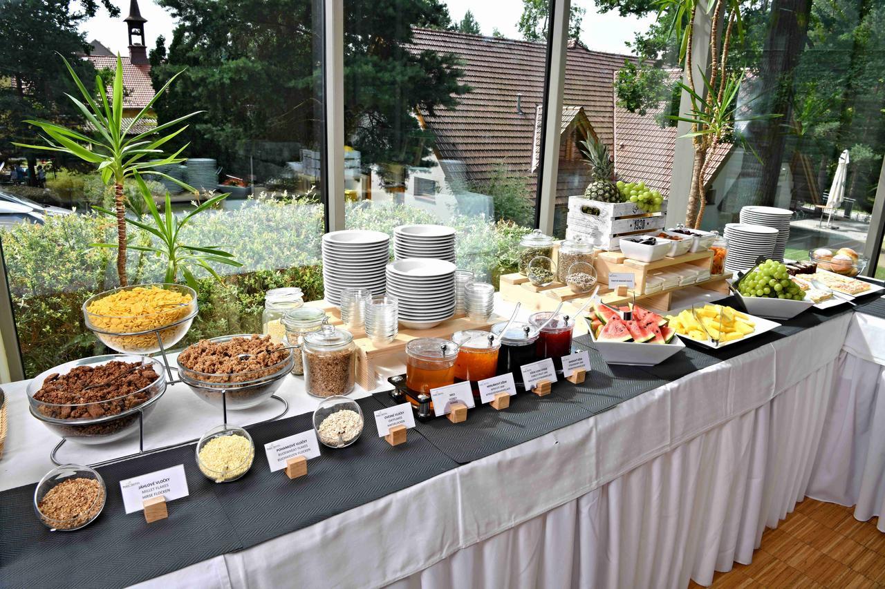 Lh Parkhotel Hluboka Nad Vltavou Congress & Wellness Eksteriør billede