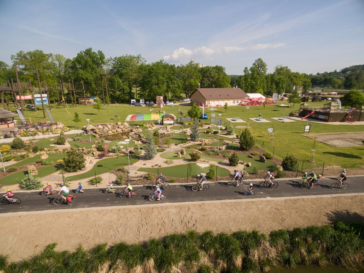 Lh Parkhotel Hluboka Nad Vltavou Congress & Wellness Eksteriør billede