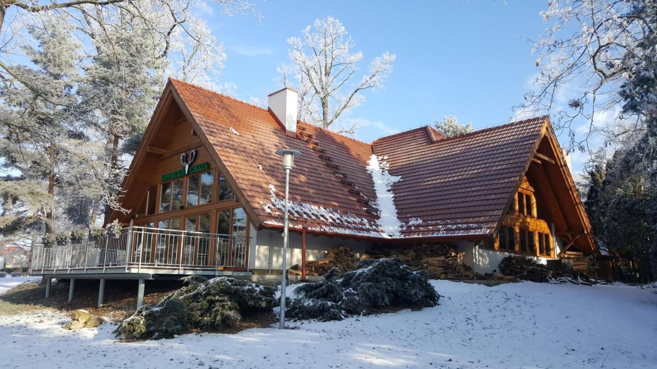 Lh Parkhotel Hluboka Nad Vltavou Congress & Wellness Eksteriør billede